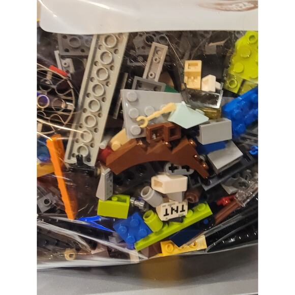 LEGO LOT 2LB MIXED SIZE COLORS - Picture 3 of 3